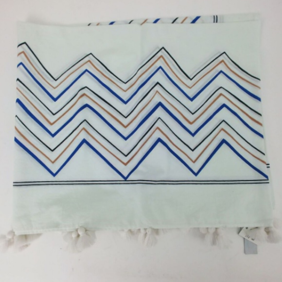 J. Crew Accessories - NWT J.Crew White Zig Zac Tassel Scarf